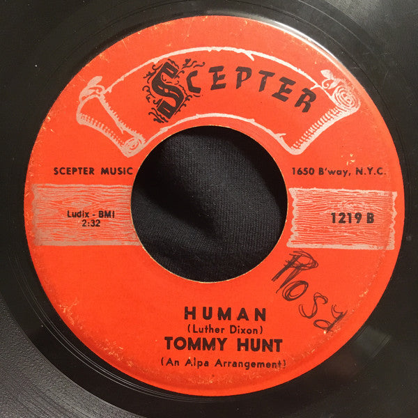Tommy Hunt : The Parade Of Broken Hearts (7", Single)