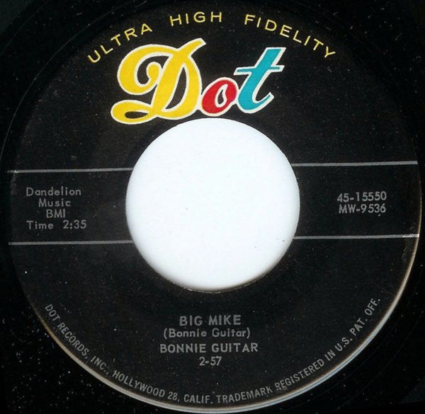 Bonnie Guitar : Dark Moon / Big Mike (7", Single, Ind)