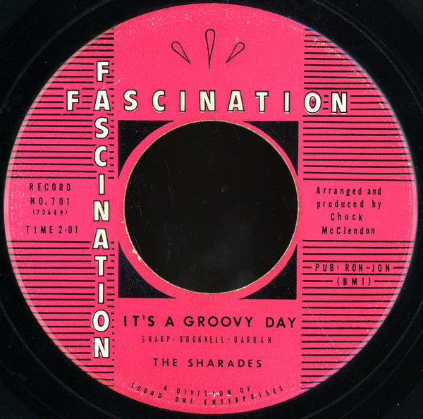 The Sharades (3) : Only A Tear / It's A Groovy Day (7", Single)
