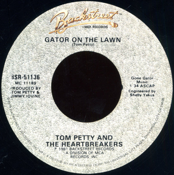 Tom Petty And The Heartbreakers : A Woman In Love (It's Not Me) (7", Single, Glo)