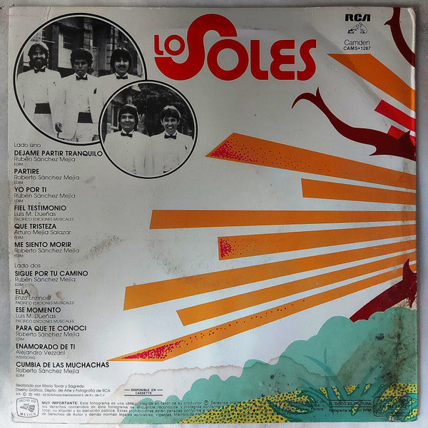 Los Soles (3) : Un Momento De Amor (LP, Album)