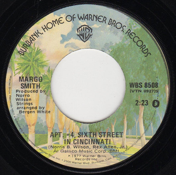 Margo Smith : Don't Break The Heart That Loves You / Apt. #4, Sixth Street In Cincinnati (7", Jac)