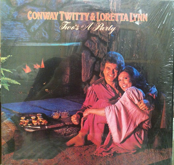 Conway Twitty & Loretta Lynn : Two's A Party (LP, Album, Pin)