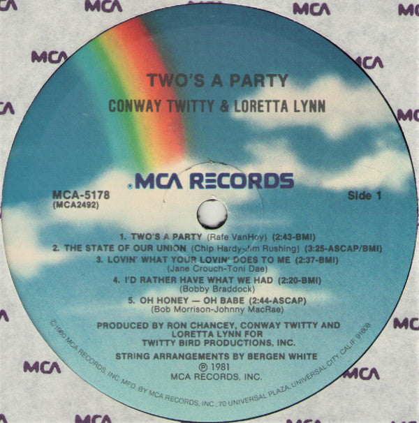 Conway Twitty & Loretta Lynn : Two's A Party (LP, Album, Pin)
